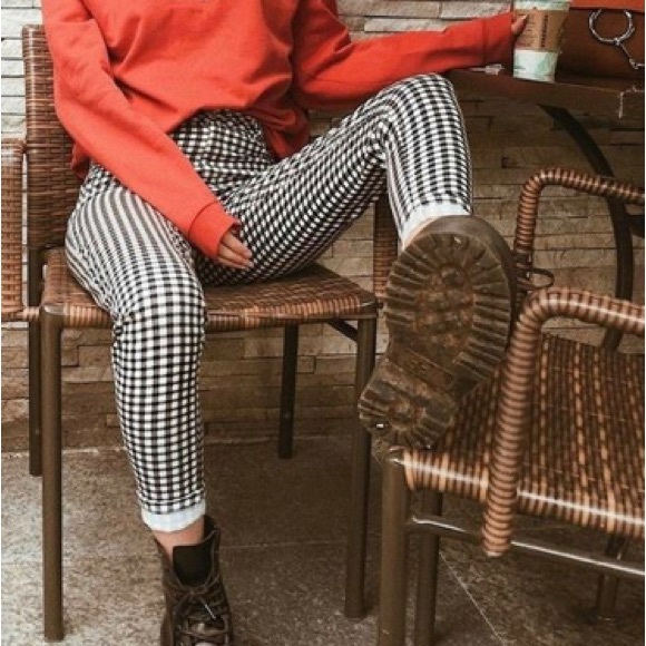 Come back for details on my next live show. - Picture 10 of 16